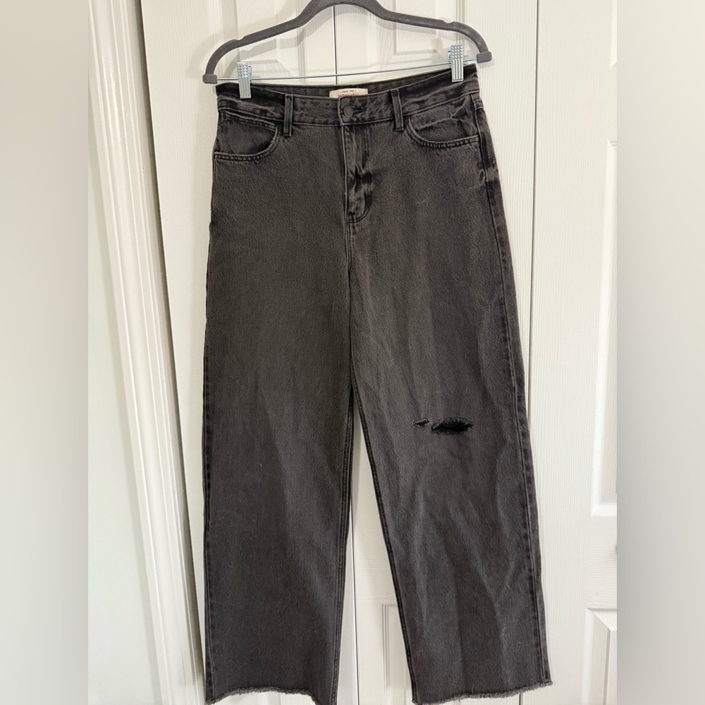 Black mid rise loose straight wrangler jeans
